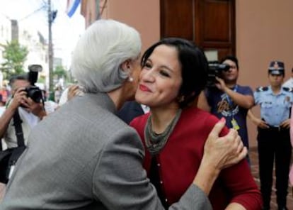 Christine Lagarde con Lea Giménez, ministra de Hacienda de Paraguay