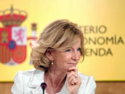Elena Salgado, en una conferencia de prensa en mayo.