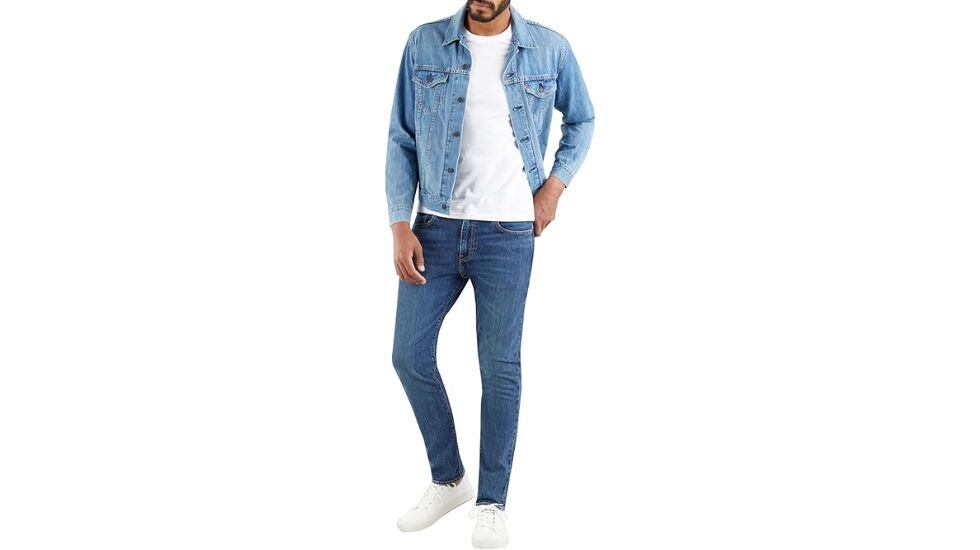 Vaqueros '512 Slim Taper' de Levi’s.