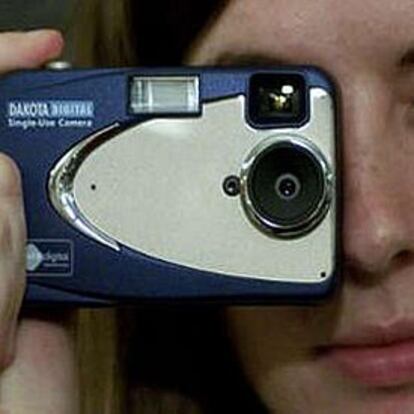 La primera cámara digital desechable ya está a la venta en EEUU por 11 dólares