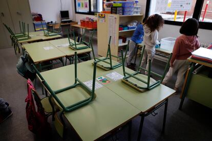 15.3.2022.Terrassa. Huelga en las escuelas catalanas. Ninos en la escuela Ramon y Cajal. © Foto: Cristóbal Castro