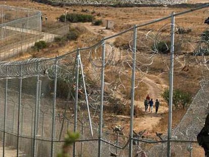 En la frontera de Beni Enzar
