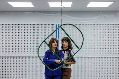 Elena Castaño-López, directora de arte, y Esther Castaño-López, CEO de Sancal. 