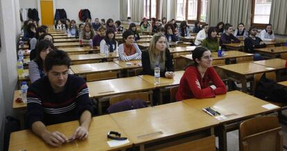 Candidatos al examen MIR de 2010.