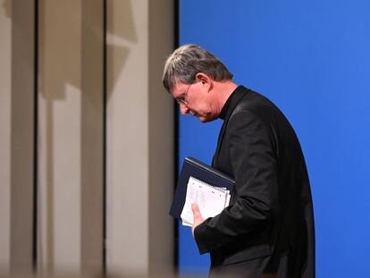 El arzobispo de Colonia, Rainer Maria Woelki, este jueves, tras la conferencia de prensa sobre los casos de abusos en la Iglesia.