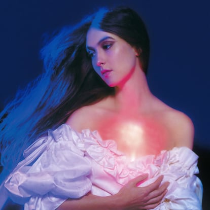 Portada del disco 'And In The Darkness, Hearts Aglow', de Weyes Blood