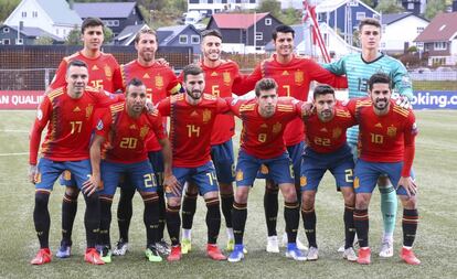 La selección española, ante las Islas Feroe.