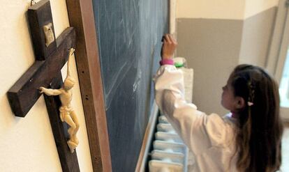 Una alumna de un colegio religioso.