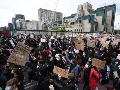 Manifestação antirracista em Londres neste domingo.