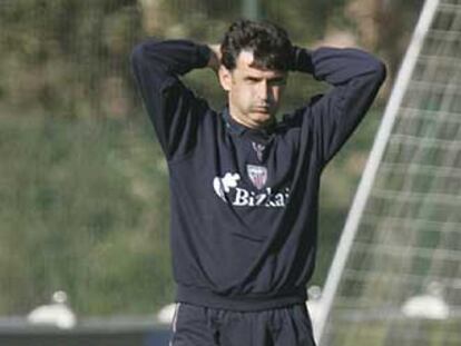 Mendilibar, el entrenador del Athletic, durante un entrenamiento.