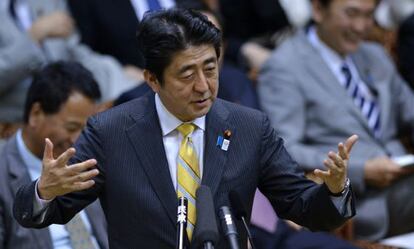 El primer ministro japon&eacute;s, Shinzo Abe, en el Parlamento.