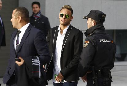 Neymar, no Tribunal Nacional, em Madri.