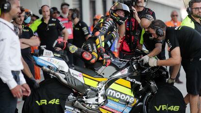 Marco Bezzecchi durante una sesión de prácticas del Gran Premio de Indonesia, este viernes.