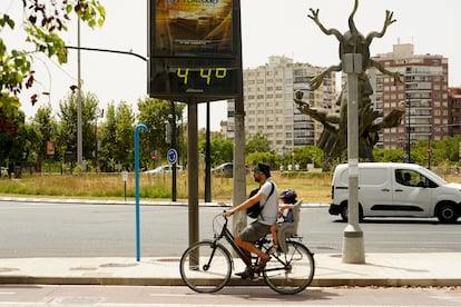 Termómetro en la calle, a 10 de agosto de 2023, en una calle de Valencia.