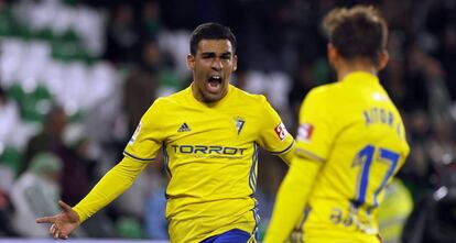 El C&aacute;diz celebra uno de sus goles al Betis en la Copa del Rey