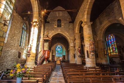 Iglesia de Notre Dame de la Tronchay, situada a las afueras del pueblo.