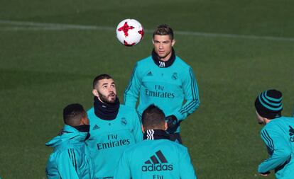 Benzema, en el entrenamiento de este sábado.