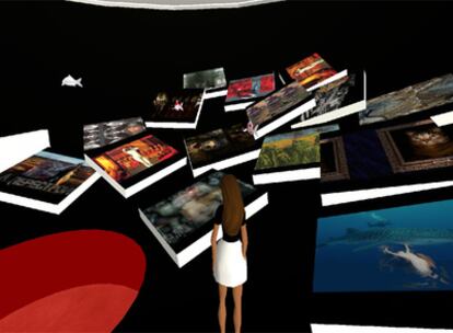 Una sala virtual de Second Life (en este caso, con la obra de Chris Marker).