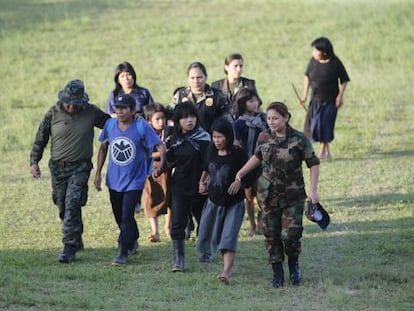 Varios de las personas rescatadas por el Ejército