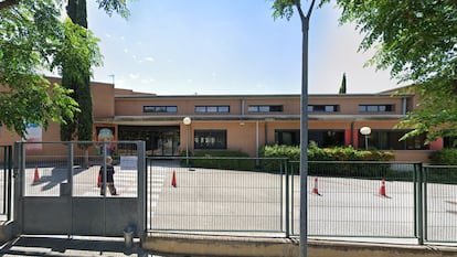 Entrada del colegio La Farga en Sant Cugat del Vallès.