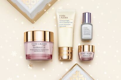 Set terso y firme, de Estée Lauder
Uno de nuestros grandes retos de cara al 2019 es reducir las arrugas, mejorar la firmeza visible de la piel mientras potenciamos la luminosidad de nuestra belleza natural. Este completo set de Estée Lauder con la crema hidratante Resilience lift firming SPF15 (50ml) como protagonista, te ayudará a conseguirlo con resultados visibles en poco tiempo. En edición limitada, incluye además un contorno de ojos (5ml), el tratamiento Perfectionist pro rapid firm y el limpiador Advanced night micro de tamaño viaje. Precio: 103 euros.