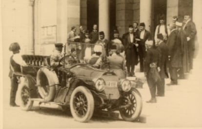 O arquiduque com sua esposa em Sarajevo em 28 de junho de 1914
