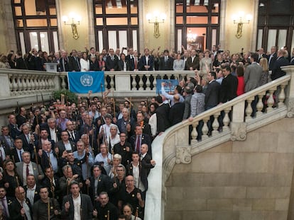 Celebración en el Parlament tras la "proclamación" de la República catalana el 27 de octubre de 2017.