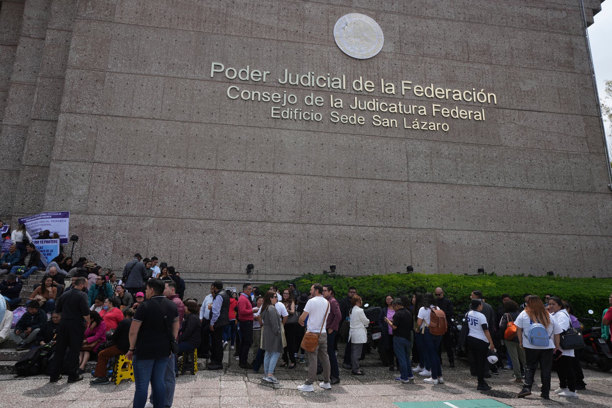 La reforma judicial divide a los trabajadores del sector | EL PAÍS México