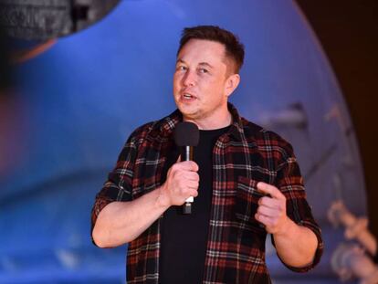La nueva idea loca de Elon Musk: sensores cosidos al cerebro
