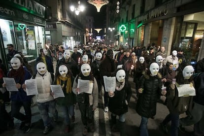 Manifestación convocada bajo el lema No es pobreza es injusticia, celebrada en Barcelona en diciembre de 2014.