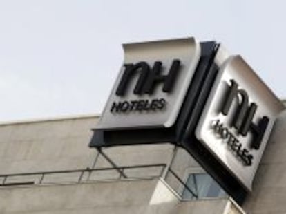 Amancio Ortega vende un 4% de NH al grupo chino HNA