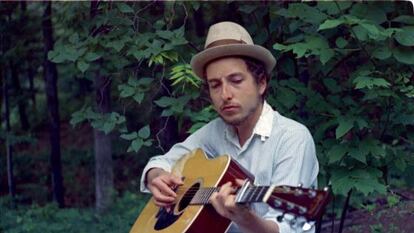 Bob Dylan, em sua casa em Woodstock, no final dos anos sessenta.