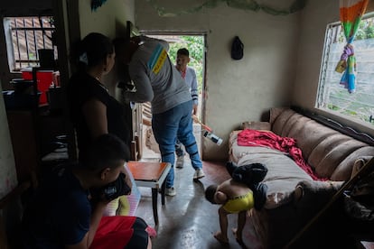 En Honduras, los brotes son cada vez más graves. En este país centroamericano se registran más de 10.000 casos de dengue al año. 
