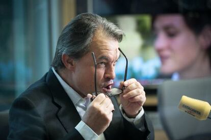 Catalan premier Artur Mas during his interview on Catalunya Ràdio.