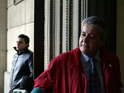 Francisco Gordo, denunciante del <b><i>caso Camas,</b></i> en una comparecencia en los juzgados.