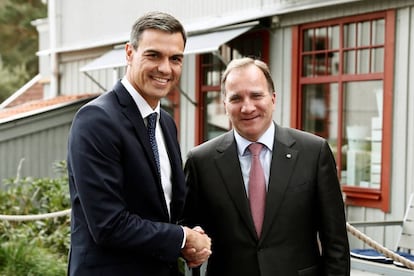 Pedro Sánchez, junto al primer ministro de Suecia, Stefan Löfven.