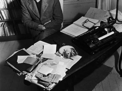 El escritor Curzio Malaparte en 1949.