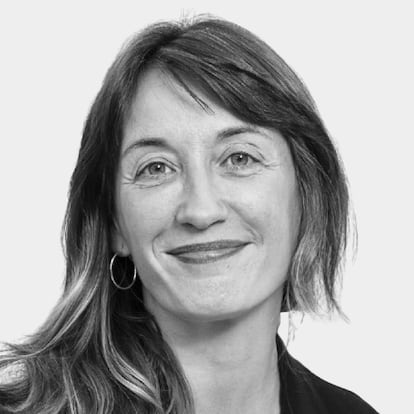 MÓNICA CEBERIO
