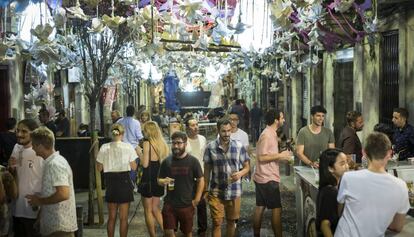 El carrer Verdi de Gràcia en la nit del divendres.