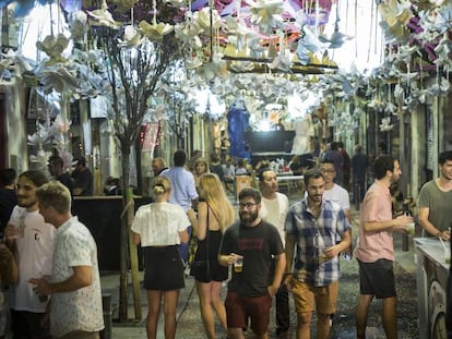 El carrer Verdi de Gràcia en la nit del divendres.