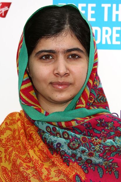 Malala Yousafzai (1997) - Activista. Naci en Mngora (Pakistn) y a los 13 a?os comenz a escribir un blog para la BBC bajo el pseudnimo de Gul Makai explicando su vida bajo el rgimen talibn. Es conocida por su lucha a favor de los derechos civiles, especialmente los de las mujeres. Gabrielle Giffords dice de ella en Time que es un ejemplo de valenta que invita a las mujeres de todo el mundo a alzar la voz por difcil que sea.