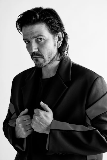 Diego Luna poses exclusively for ICON. He’s wearing a Prada jacket and T-shirt.