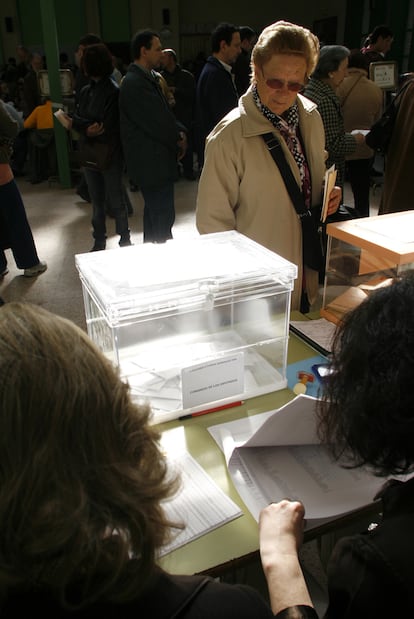 Colegio electoral en Madrid en marzo de 2008.