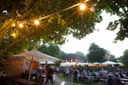 Terraza del restaurante Haus am Walde, en Bremen.