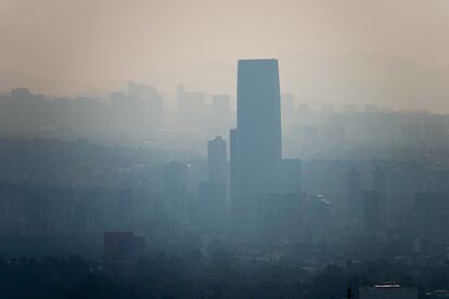 La torre Mitikah en la alcaldía Coyoacán, este 1 de mayo.