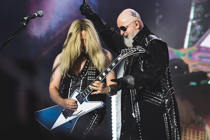 Richie Faulkner y Rob Halford en el concierto de Judas Priest del festival gallego Resurrection Fest, el pasado 25 de junio. 