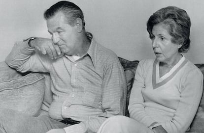 Los padres de Karen Quinlan fotografiados en septiembre de 1975. Su hija llevaba en coma desde abril de ese año.
