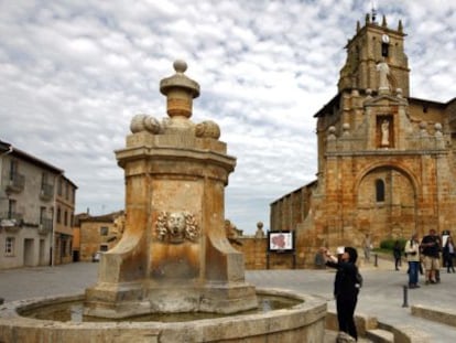 Colegiata de Santa Mar&iacute;a la Real, en Sasam&oacute;n.