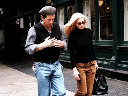 Malogrados, pero eternos en el algoritmo: John-John Kennedy y Carolyn Bessette paseando por Nueva York en 1998.