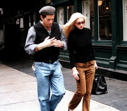 Malogrados, pero eternos en el algoritmo: John-John Kennedy y Carolyn Bessette paseando por Nueva York en 1998.